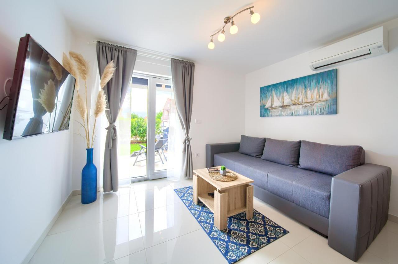 Dodo Apartments Vantacici Luaran gambar