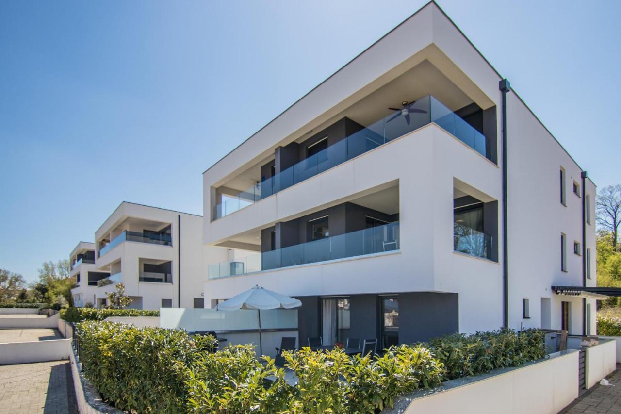 Dodo Apartments Vantacici Luaran gambar