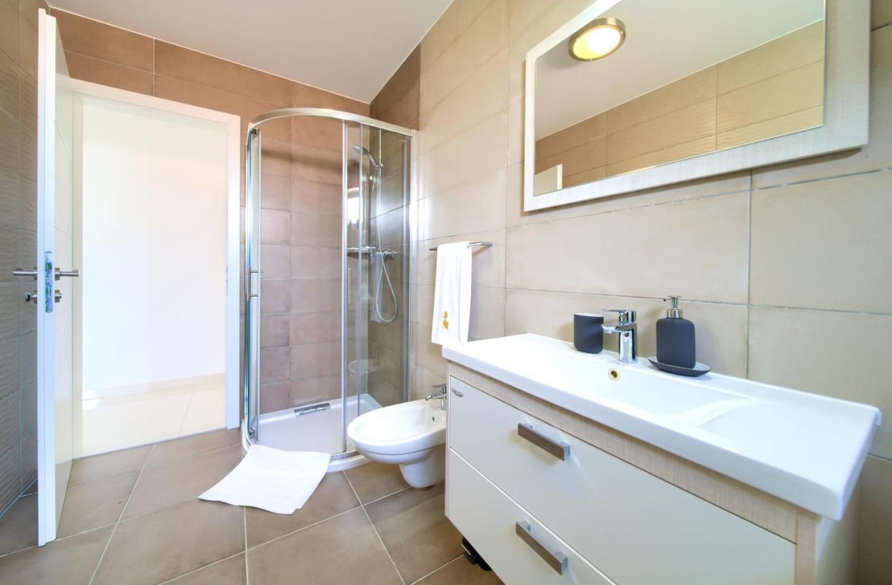 Dodo Apartments Vantacici Luaran gambar